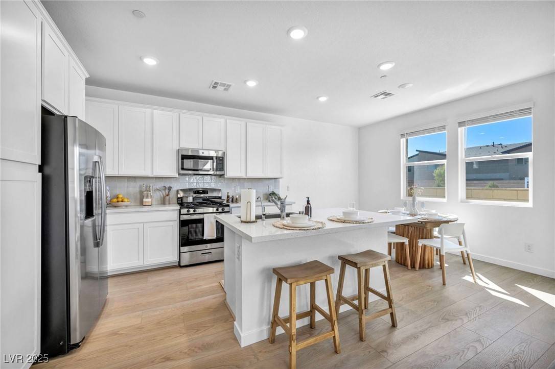 Henderson, NV 89044,2535 Venetia Pointe ST