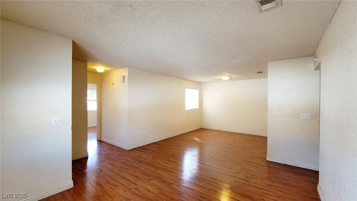 Las Vegas, NV 89146,6750 Del Rey AVE #214