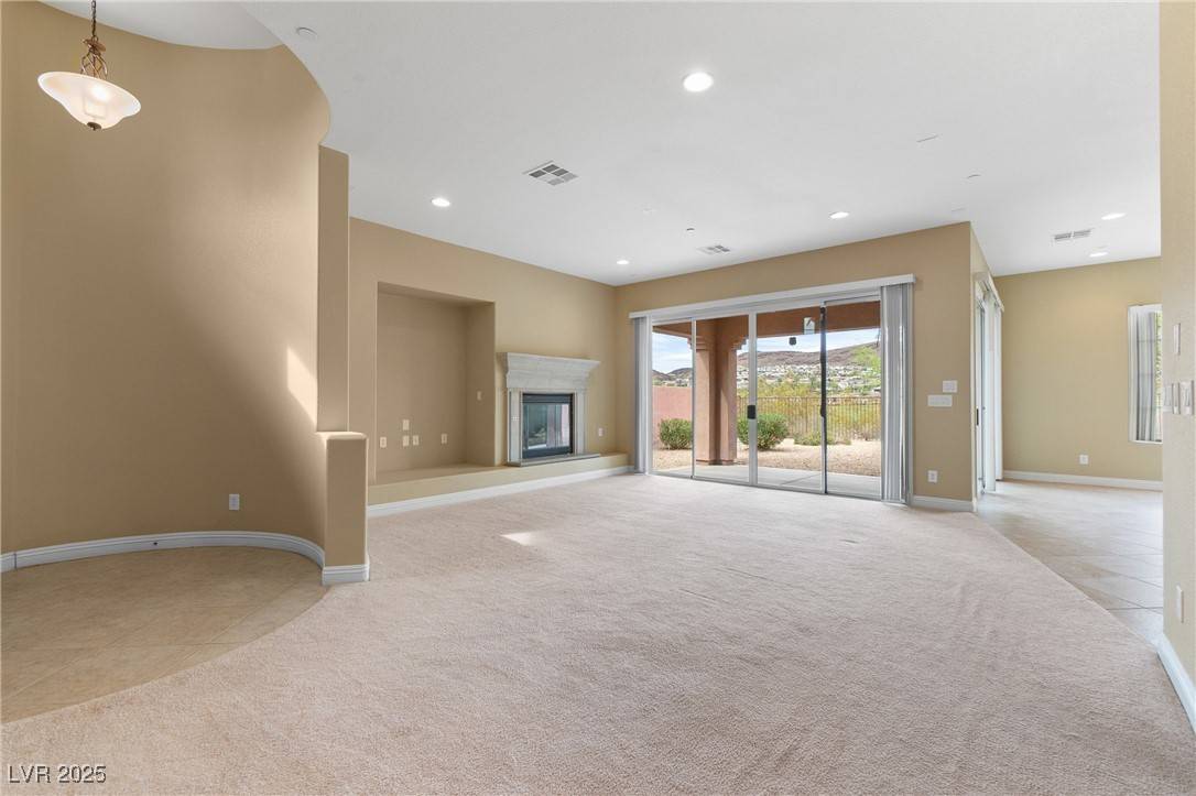 Henderson, NV 89011,1111 Casa Palermo CIR