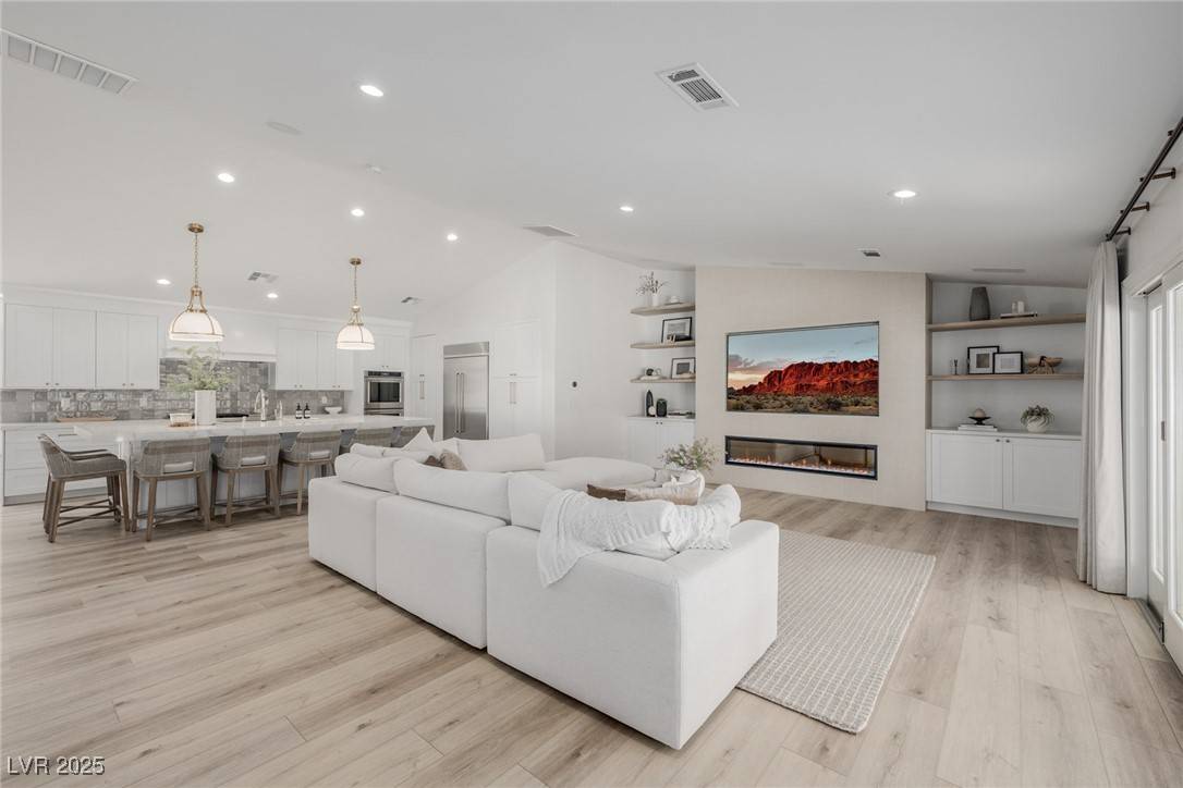 Henderson, NV 89014,2250 Bowie CIR
