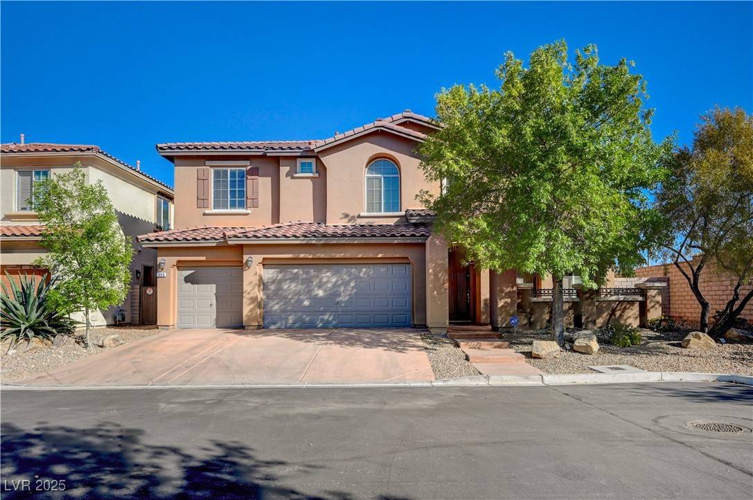 Las Vegas, NV 89138,960 White Feather LN