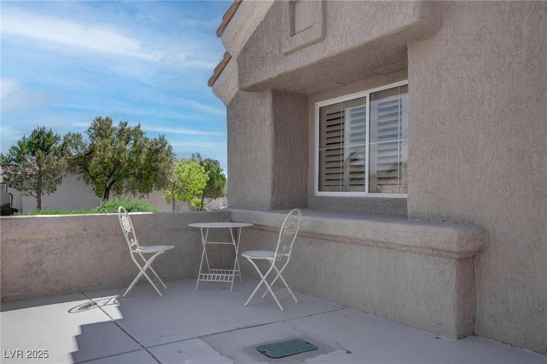 Las Vegas, NV 89134,8801 Villa Ridge DR
