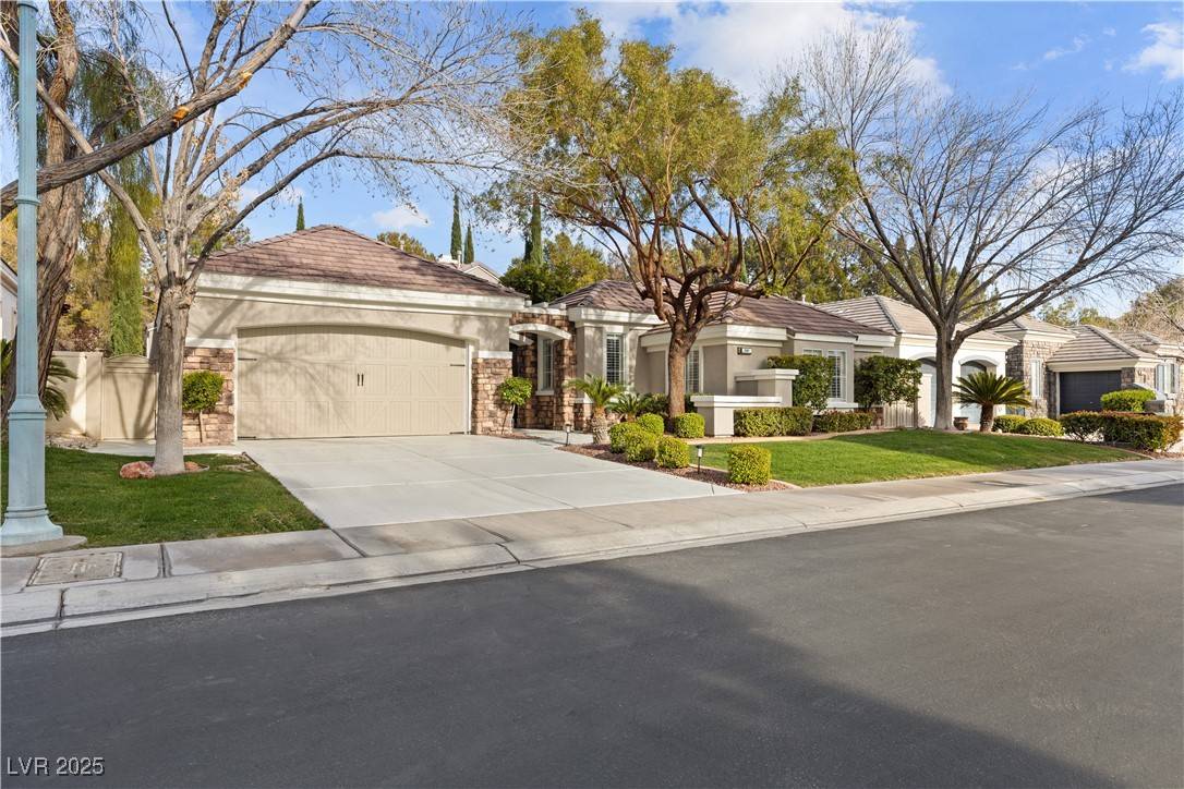 Las Vegas, NV 89145,800 Jody Brook CT