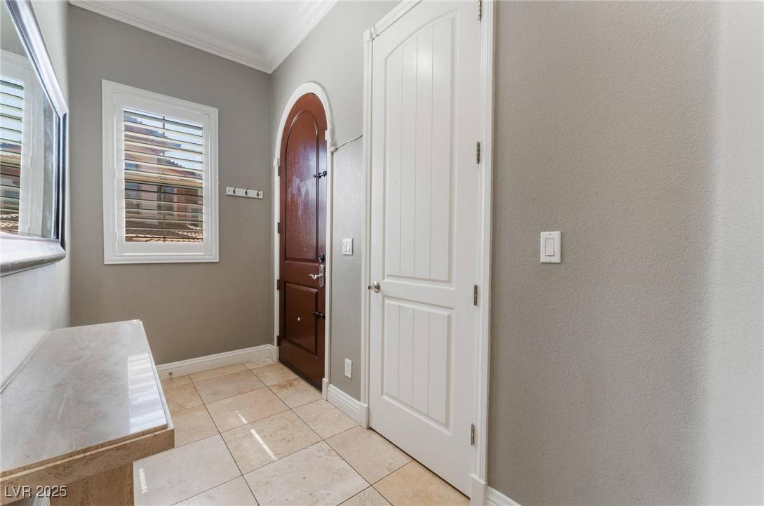 Henderson, NV 89011,24 Via Vasari #204