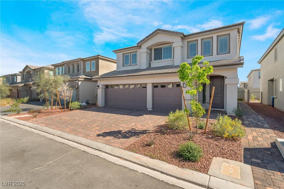 Las Vegas, NV 89183,637 Soaring Wings AVE