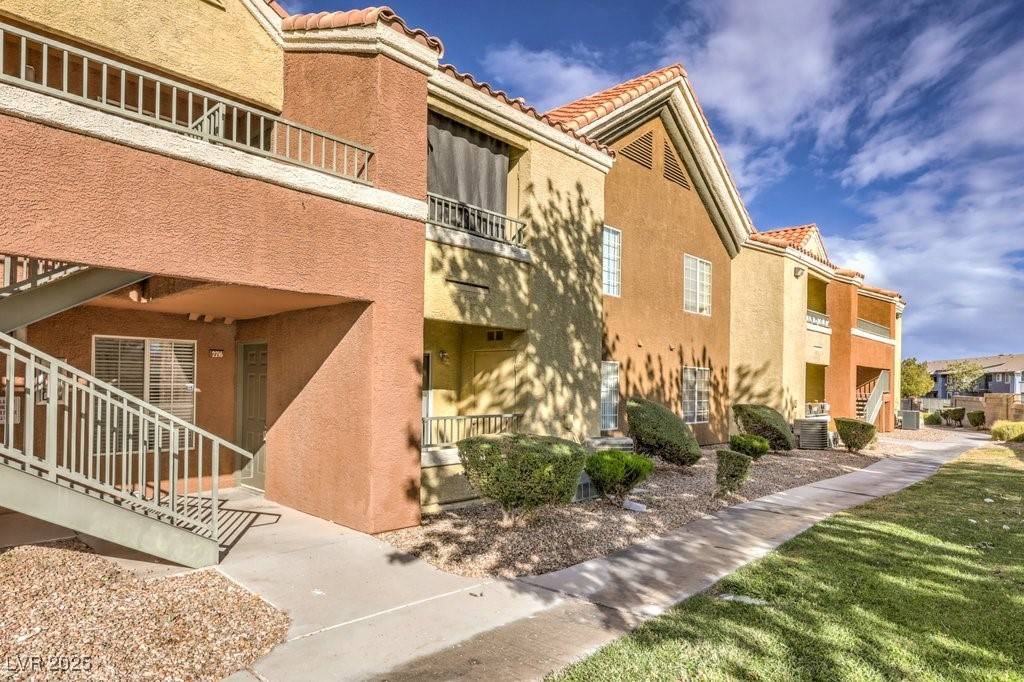 Henderson, NV 89014,2120 Ramrod AVE #2216