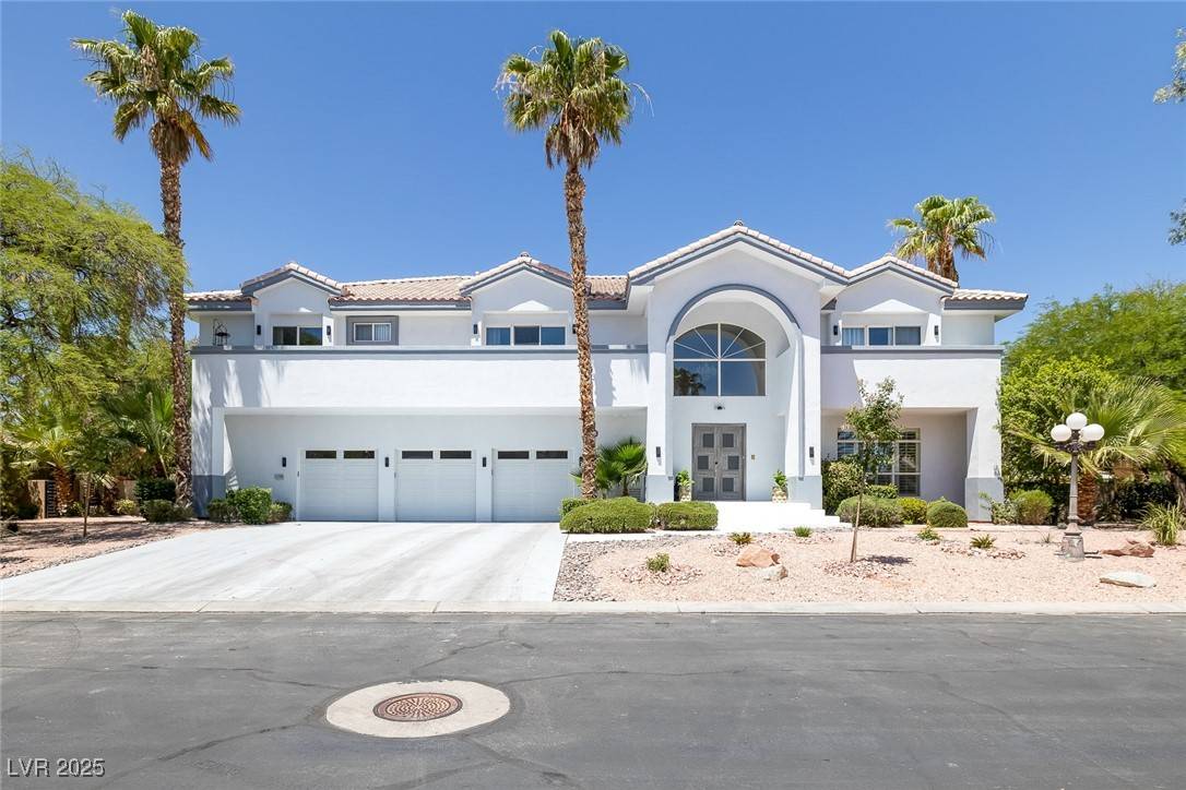 Las Vegas, NV 89117,2209 Purple Majesty CT