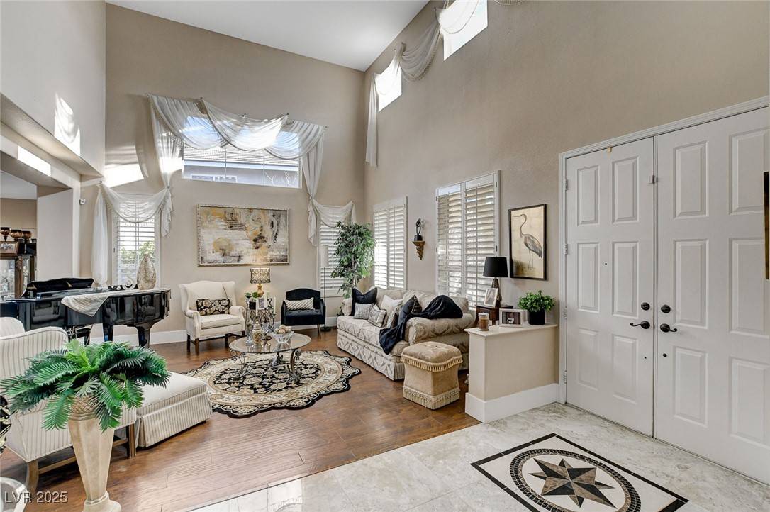 Henderson, NV 89074,2320 Thayer AVE