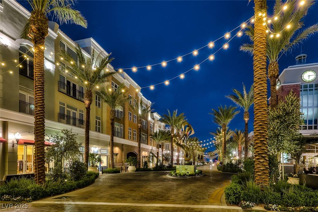 Henderson, NV 89052,2240 Village Walk DR #2204