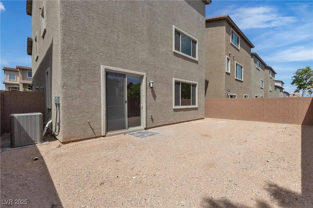 Las Vegas, NV 89113,5678 Spring Trellis ST