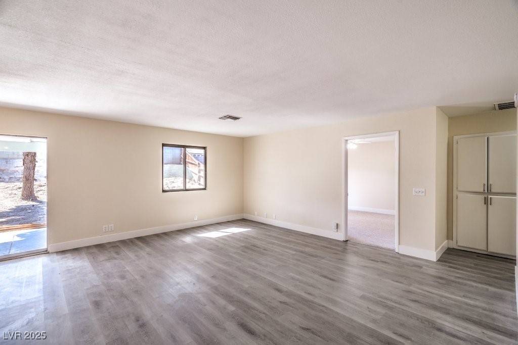 Las Vegas, NV 89122,5427 Bernadette ST