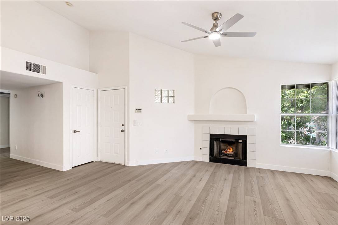 Henderson, NV 89074,2251 WIGWAM #424