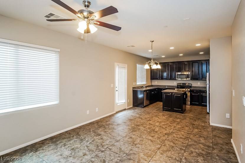 Henderson, NV 89011,761 Calamus Palm PL