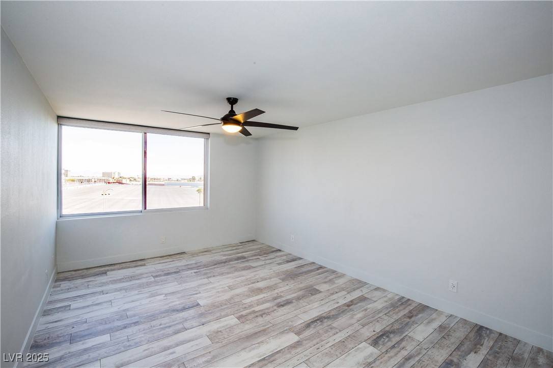 Las Vegas, NV 89169,205 E Harmon AVE #410