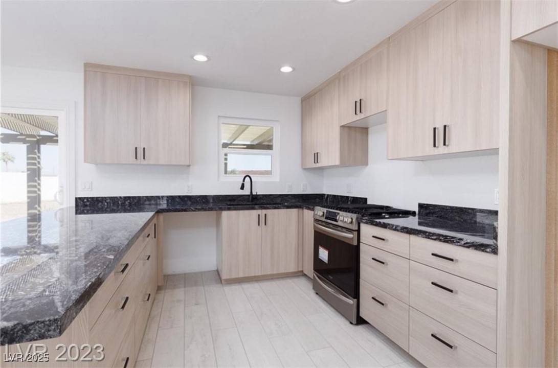 Henderson, NV 89002,704 Morrocco DR