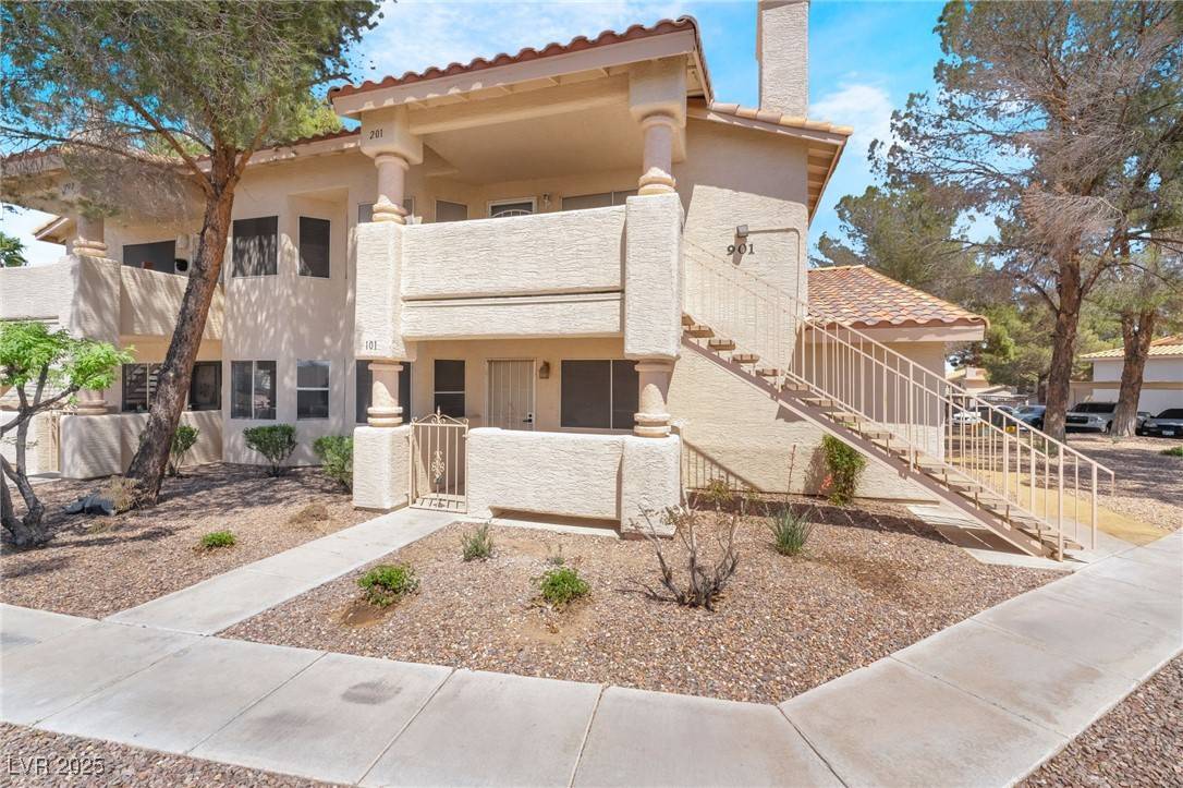 Las Vegas, NV 89128,901 Rockview DR #101