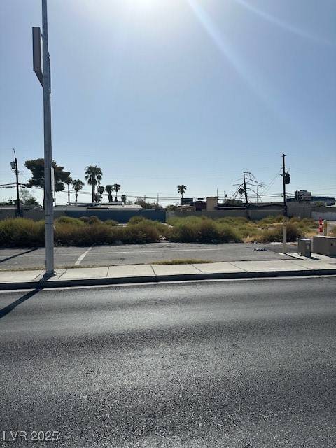Las Vegas, NV 89104,2127 Paradise RD