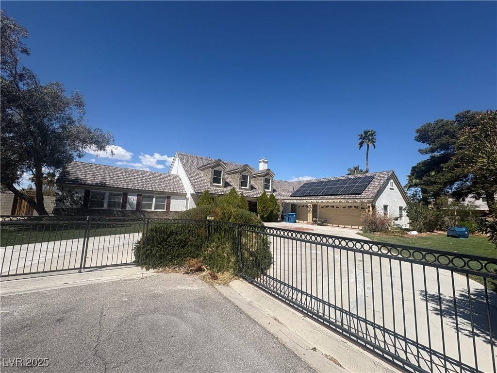 Las Vegas, NV 89110,71 Whitewind LN