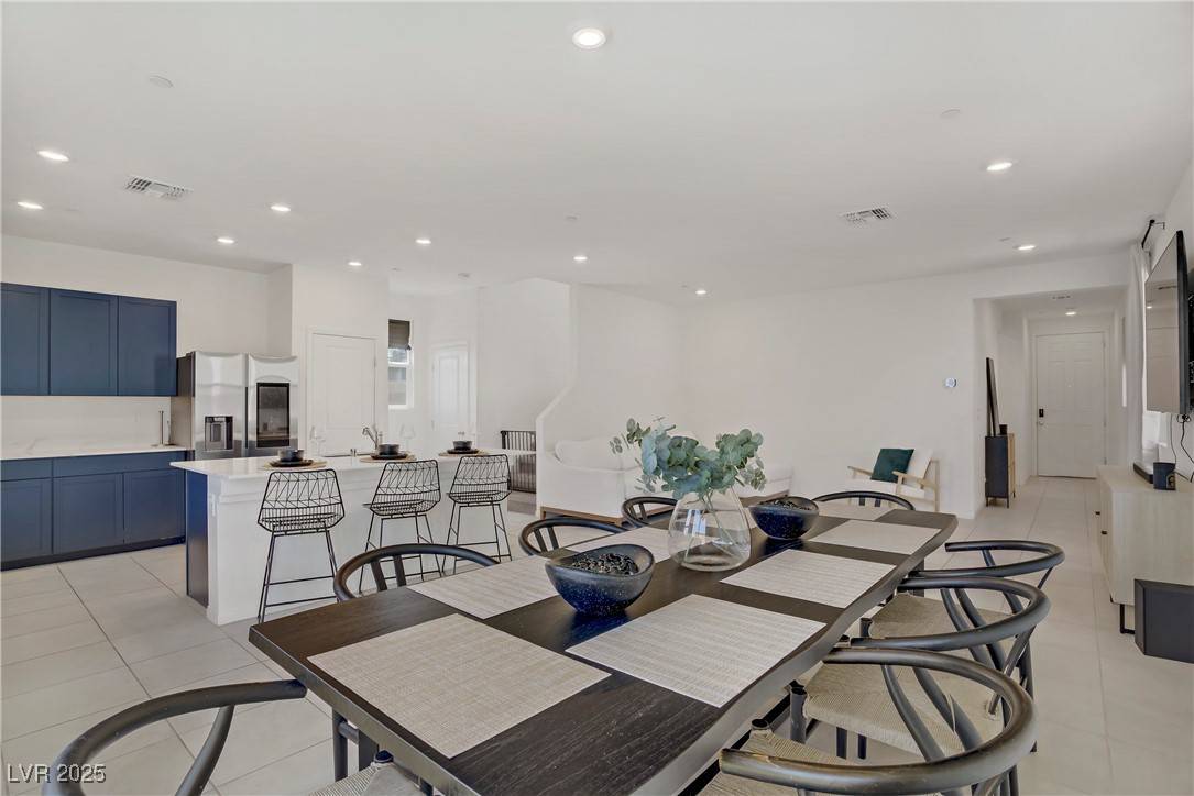 Las Vegas, NV 89113,5692 Tinar ST