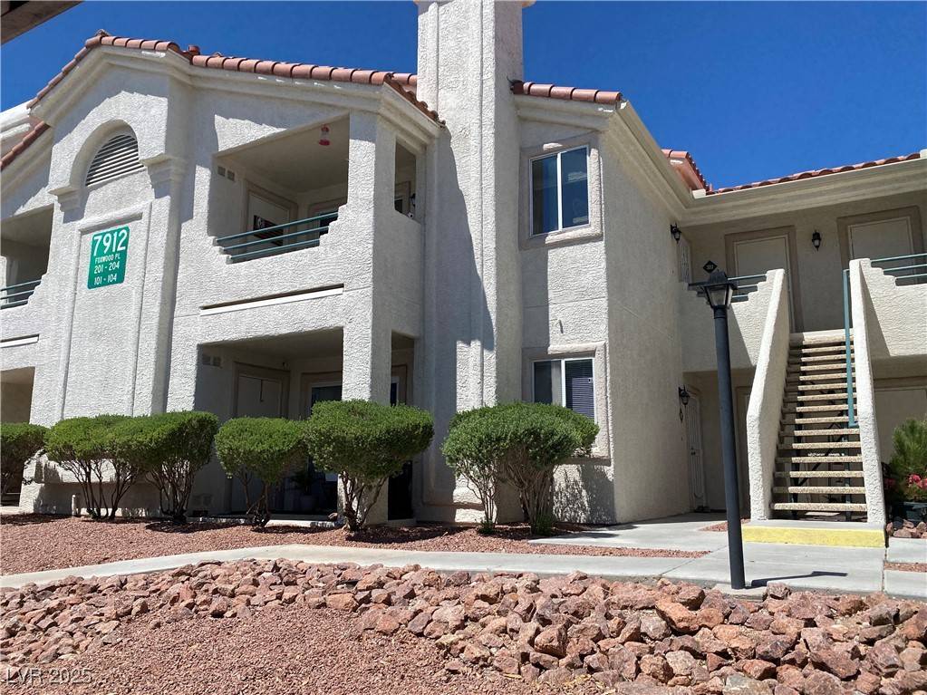 Las Vegas, NV 89145,7912 Foxwood PL #102