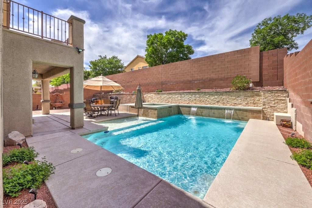 Las Vegas, NV 89166,7335 MILLSFIELD ST
