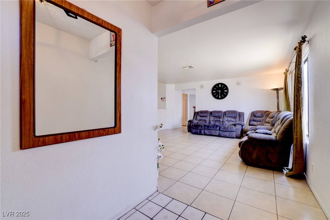 Las Vegas, NV 89110,5853 Calobar LN