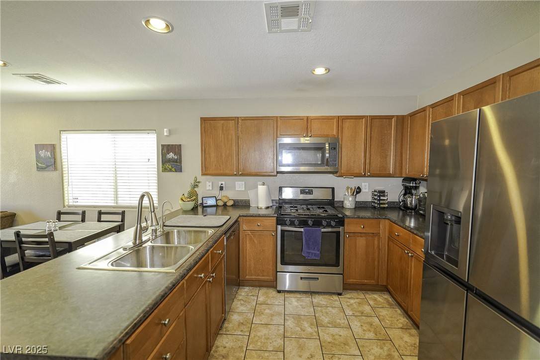 Las Vegas, NV 89149,7653 Fabled Filigree ST