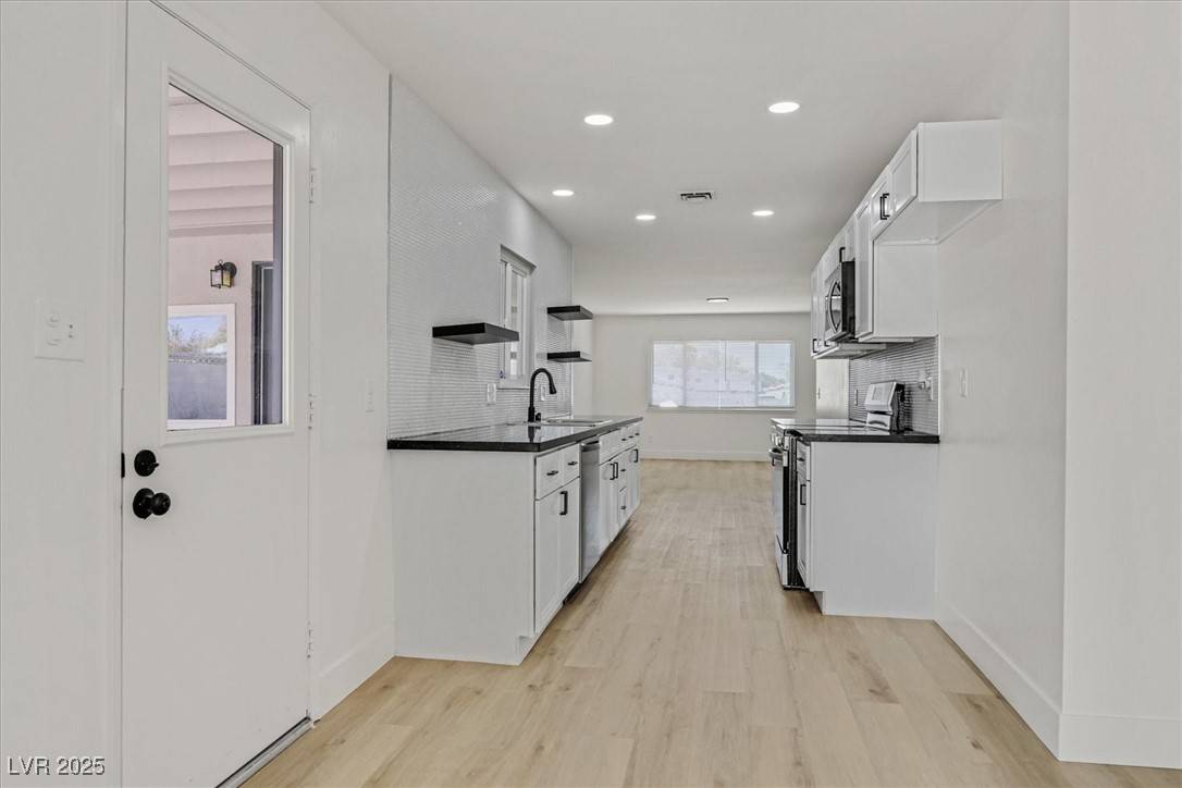 Las Vegas, NV 89121,3124 Glenhurst DR