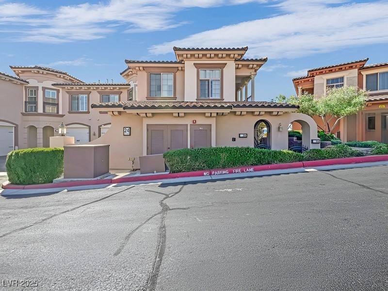 Henderson, NV 89011,24 Via Vasari #104