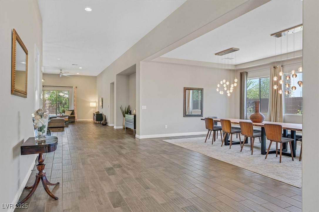 Las Vegas, NV 89118,3870 Valles Caldera CT