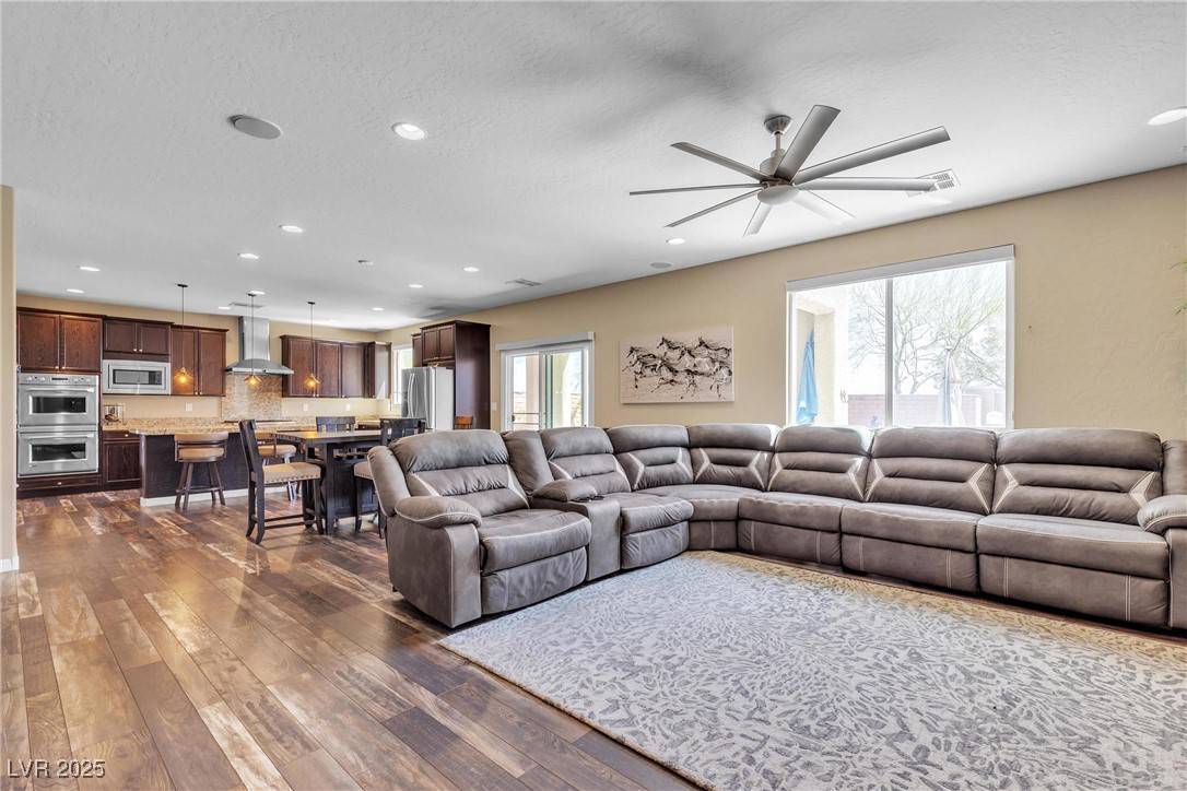 Las Vegas, NV 89178,10412 Deer Heights ST