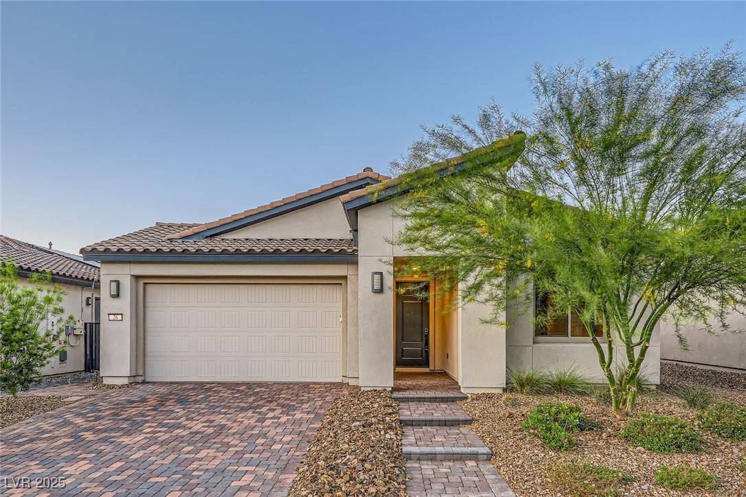 Henderson, NV 89011,26 Sun Mirage AVE