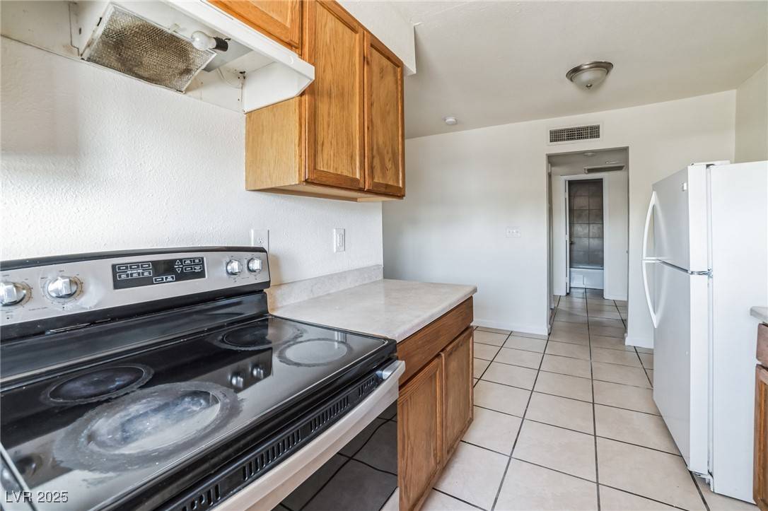 Las Vegas, NV 89101,1301 N 23rd ST #4