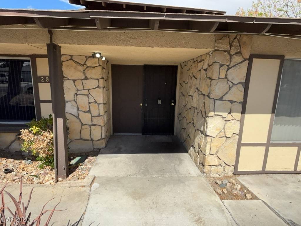 Las Vegas, NV 89121,2938 Karen AVE #1