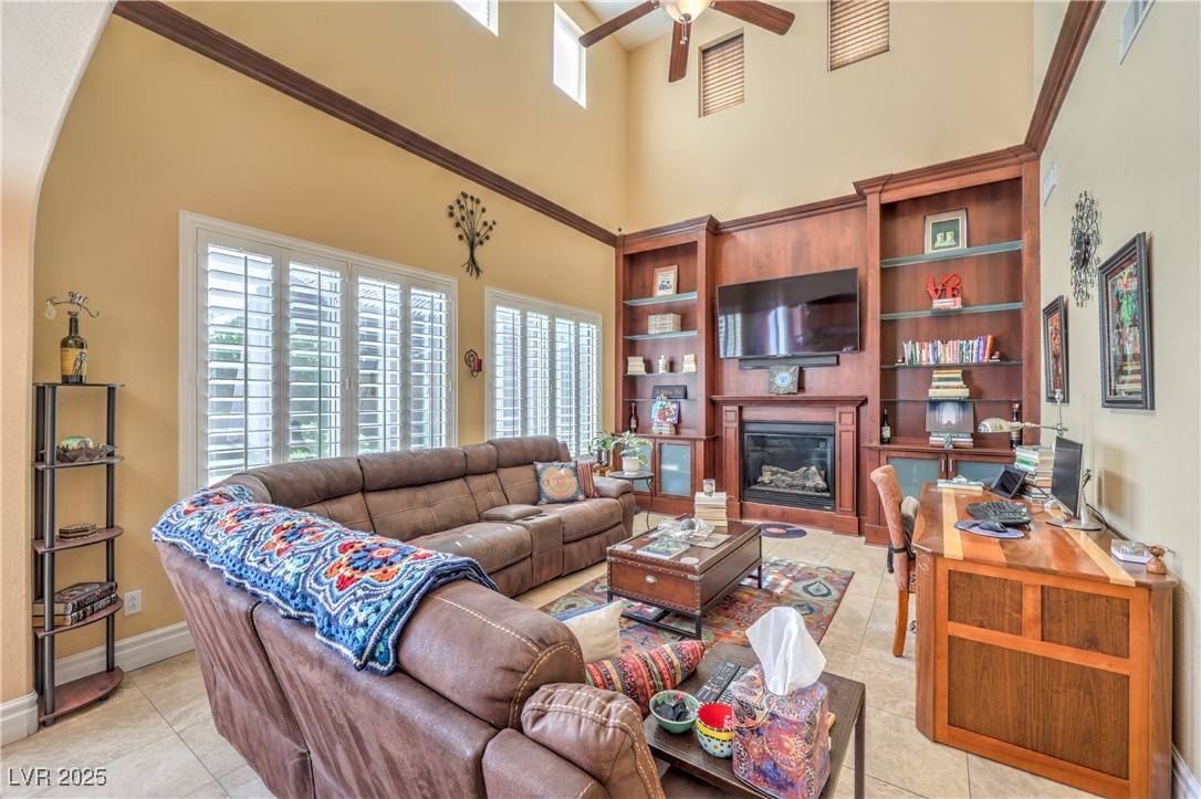 Henderson, NV 89002,664 Blue Crystal Creek RD