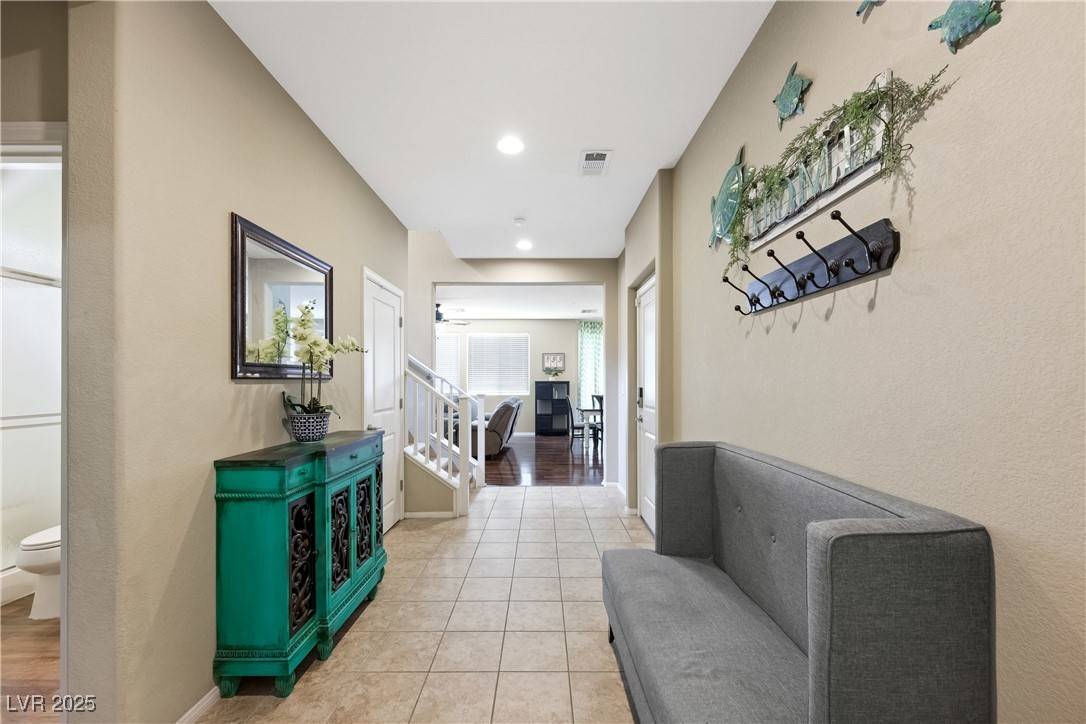 Las Vegas, NV 89148,9635 Aberdeen Ridge CT