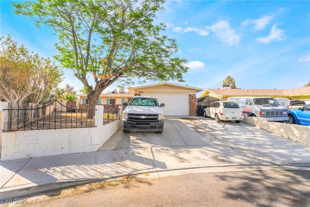 Las Vegas, NV 89107,6724 Cabra CIR