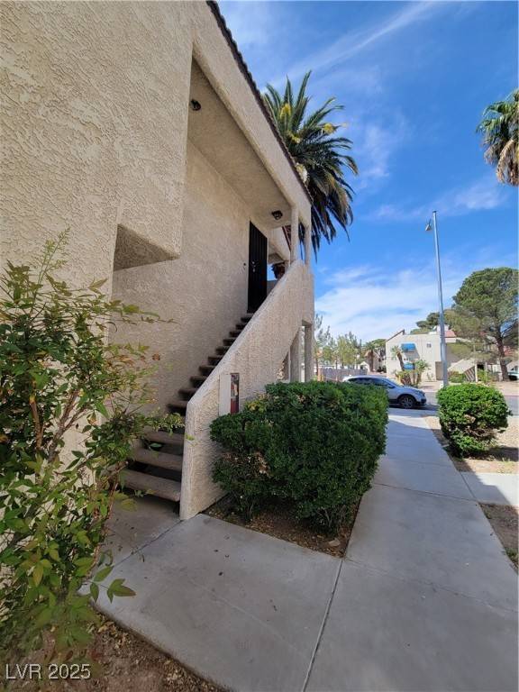 Las Vegas, NV 89119,5012 Newport Cove DR #C