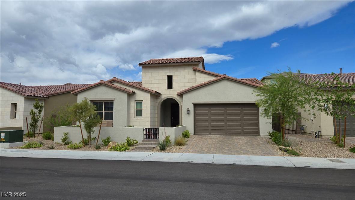 Las Vegas, NV 89138,323 Robledo ST