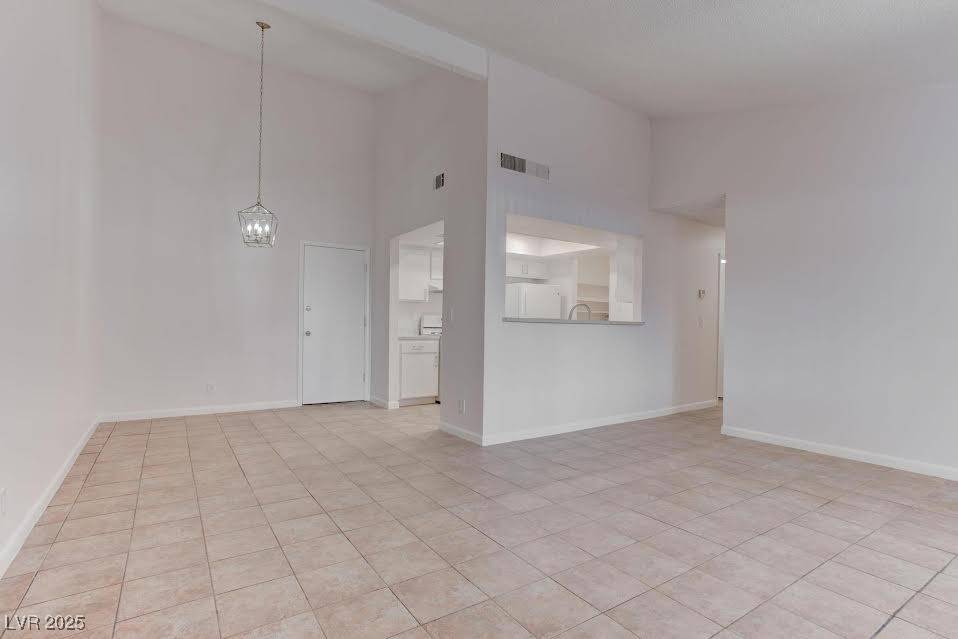Las Vegas, NV 89119,4373 Spencer ST