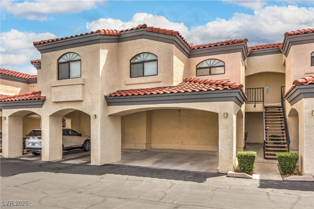 Las Vegas, NV 89117,8455 W Sahara AVE #140