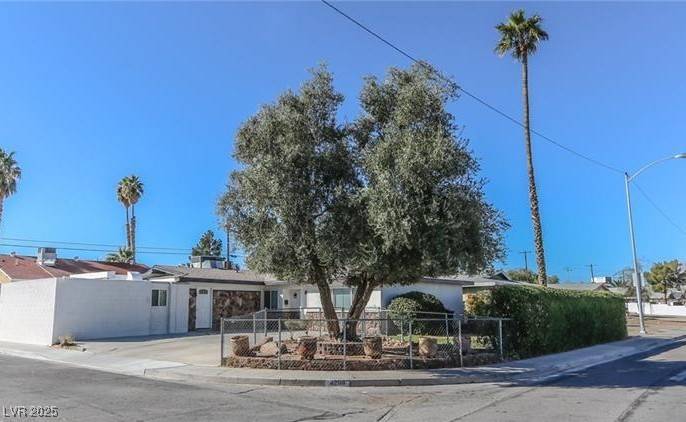 Las Vegas, NV 89121,4200 Lodewyck DR