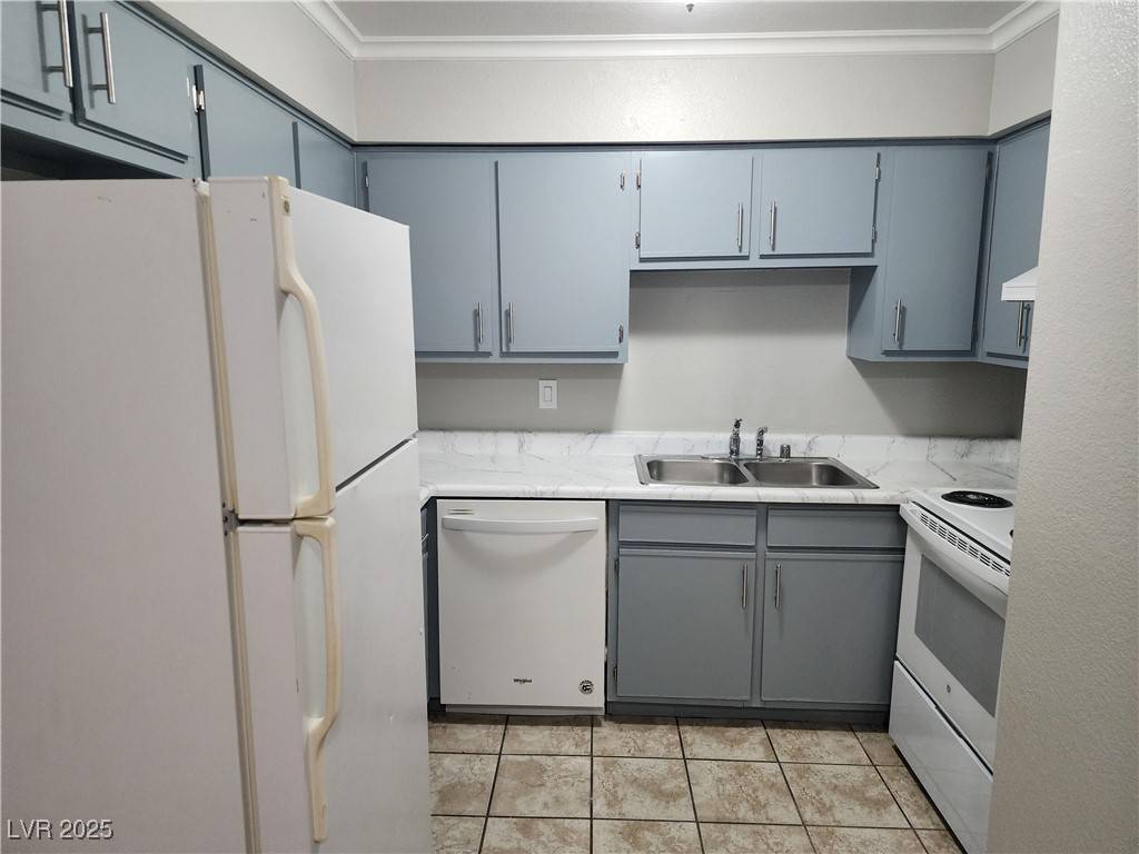 Las Vegas, NV 89128,3151 Soaring Gulls DR #2210