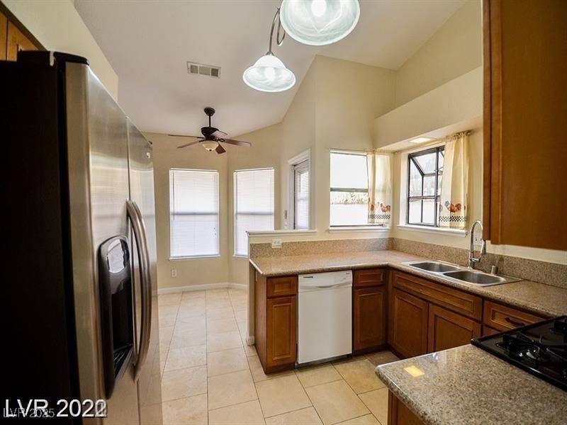 Las Vegas, NV 89108,6440 MARROW RD