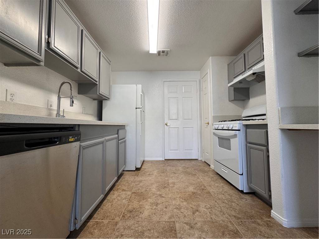 Las Vegas, NV 89147,9975 Peace WAY #1140