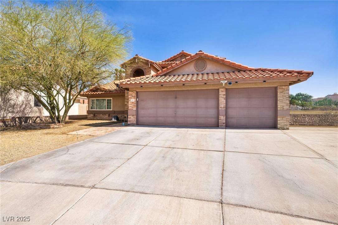 Henderson, NV 89074,266 Cordero DR