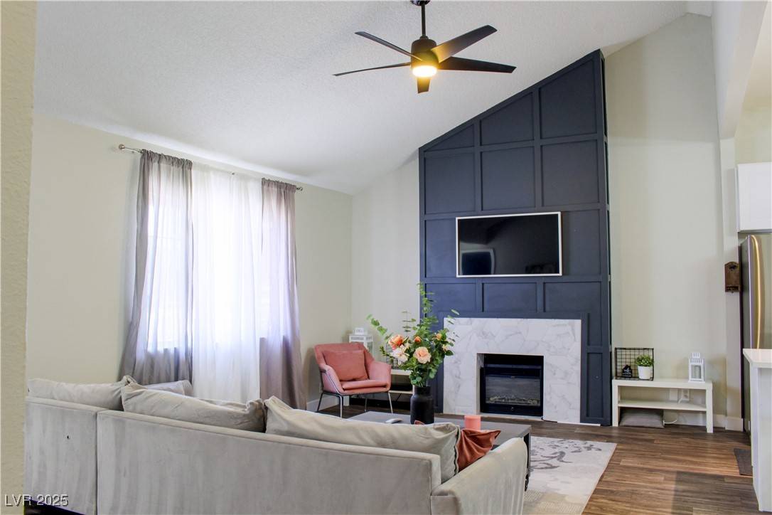 Las Vegas, NV 89103,6198 Pinewood AVE