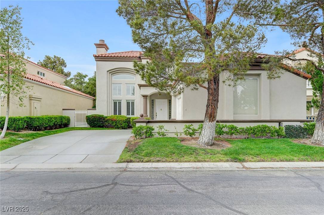 Las Vegas, NV 89113,8340 Carmel Ridge CT