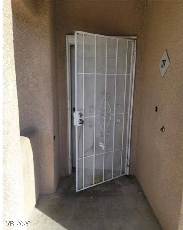 Las Vegas, NV 89122,5750 E Hacienda AVE #117