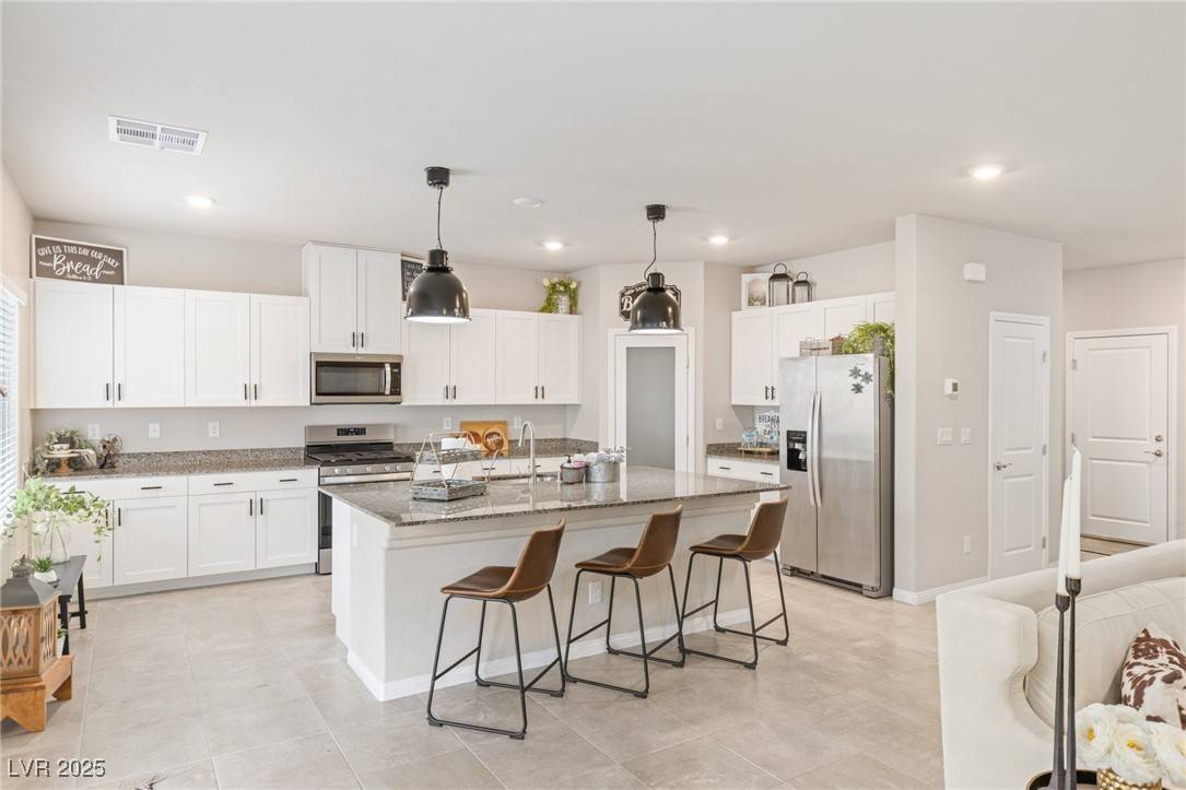 Las Vegas, NV 89113,8316 Gold River CT